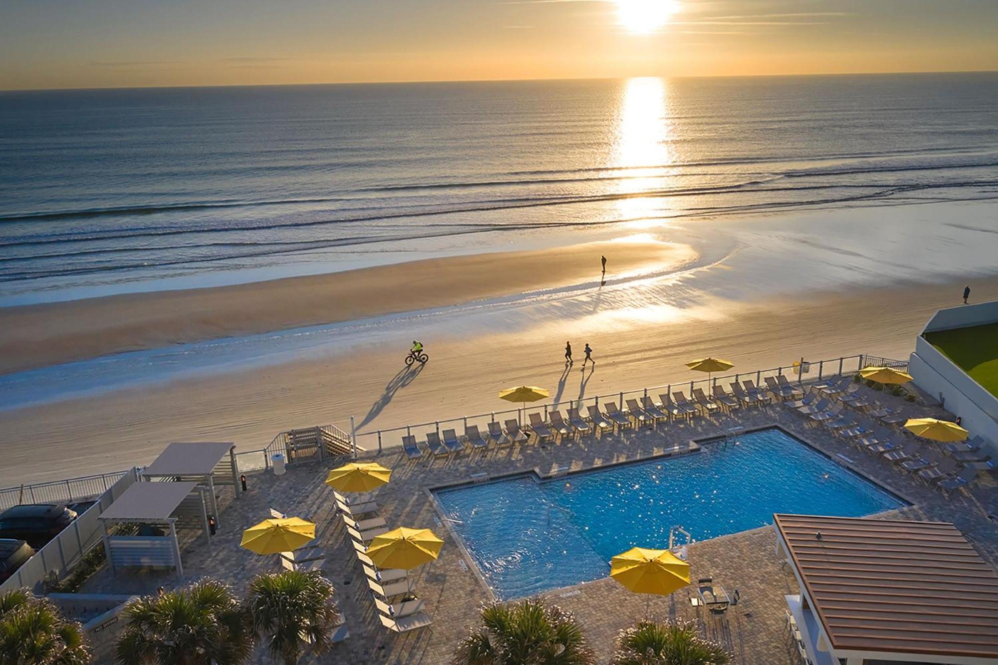 Delta Hotels By Marriott Daytona Beach Oceanfront Екстер'єр фото