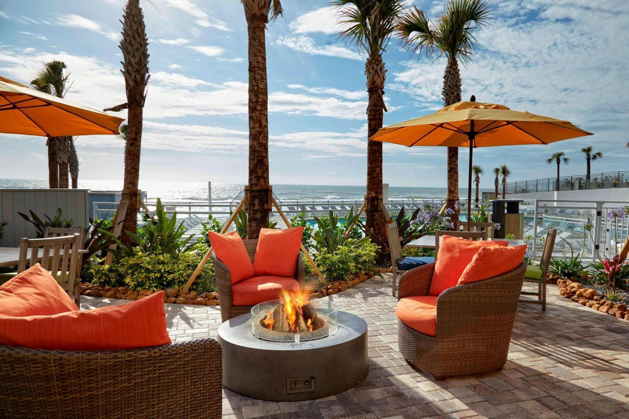 Delta Hotels By Marriott Daytona Beach Oceanfront Екстер'єр фото